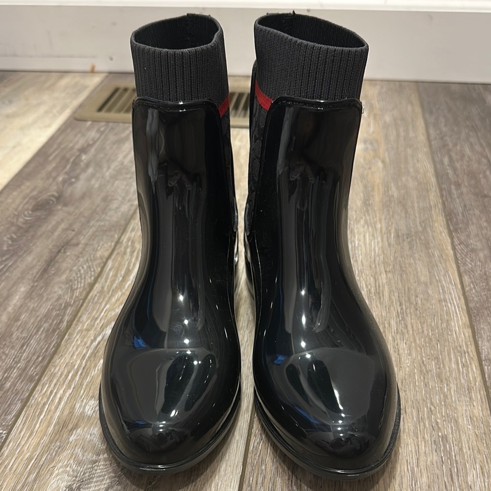 Coach Black Ankle Boots Sleek Design